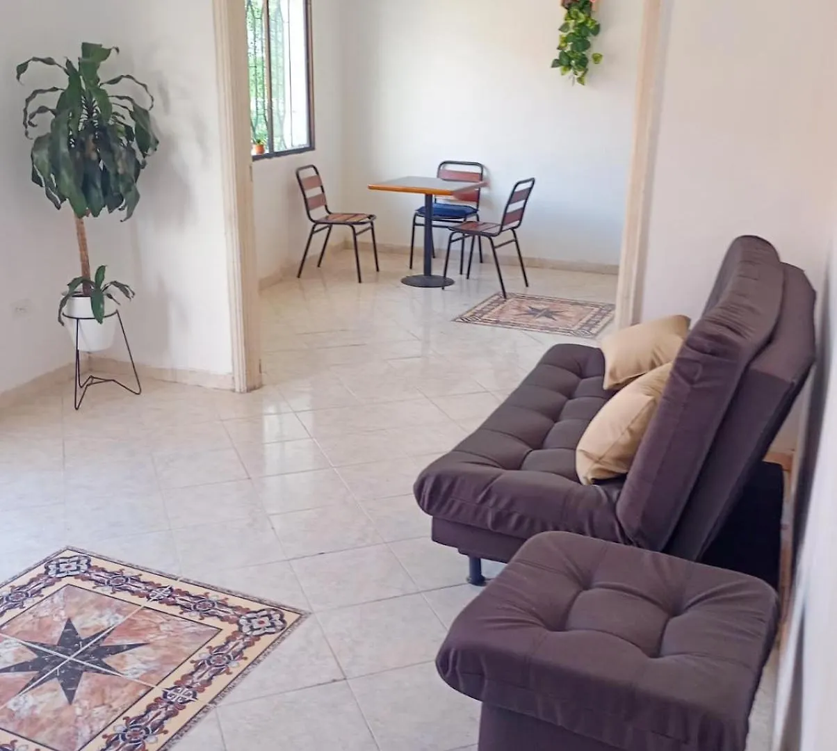 Habitacion En La Comuna 13 Медельин 0*,  Колумбия