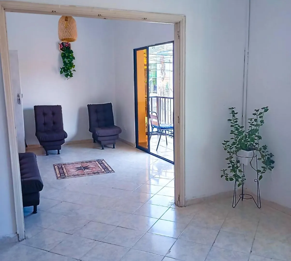 Habitacion En La Comuna 13 Медельин