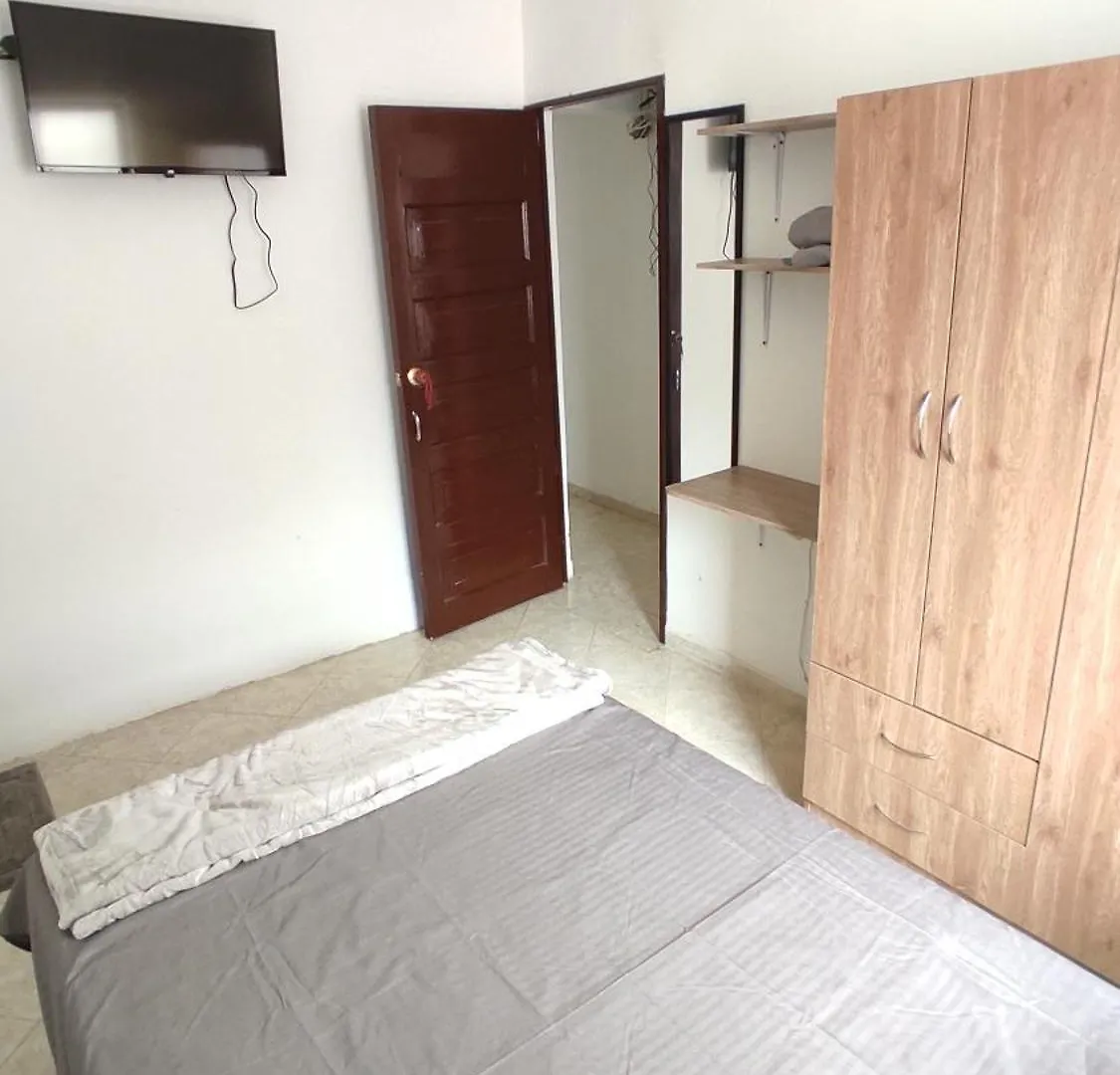 Habitacion En La Comuna 13 Медельин Колумбия